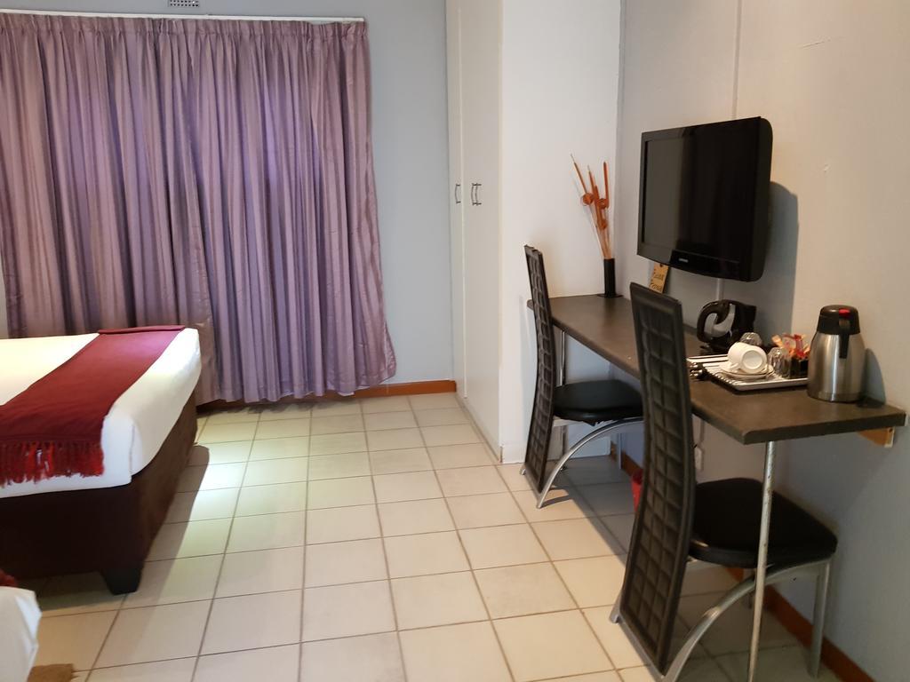 Batho Pele Lodge Gaborone Zewnętrze zdjęcie
